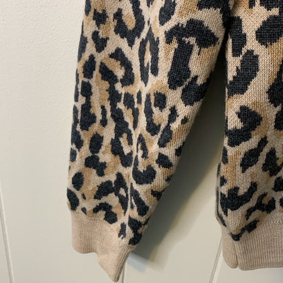 J. Crew Merino Wool Crewneck Sweatshirt in Leopard Size Small - Picture 4 of 7